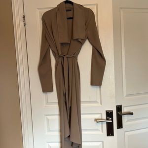 Seven sisters from Mendocino Beige Trench